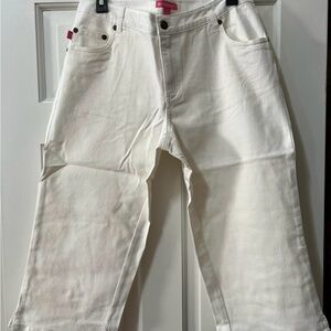 🌸🌸🌸Woman Within White Capri Jeans 🌸🌸🌸